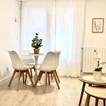 Holidays - Apto C Nuevo Centrico Con Garaje Gratis *