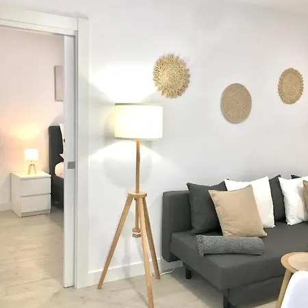 Holidays - Apto C Nuevo Centrico Con Garaje Gratis Apartment *