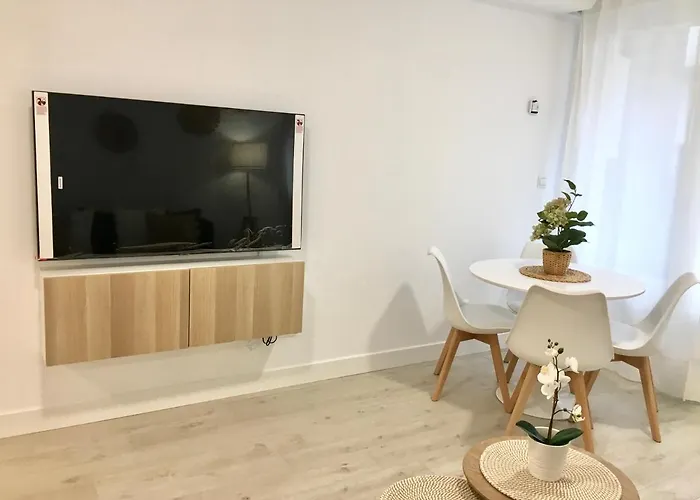 Holidays - Apto C Nuevo Centrico Con Garaje Gratis