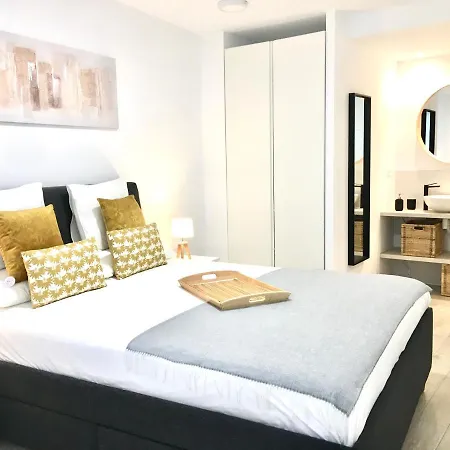 Appartement Holidays - Apto C Nuevo Céntrico Con Garaje Gratis